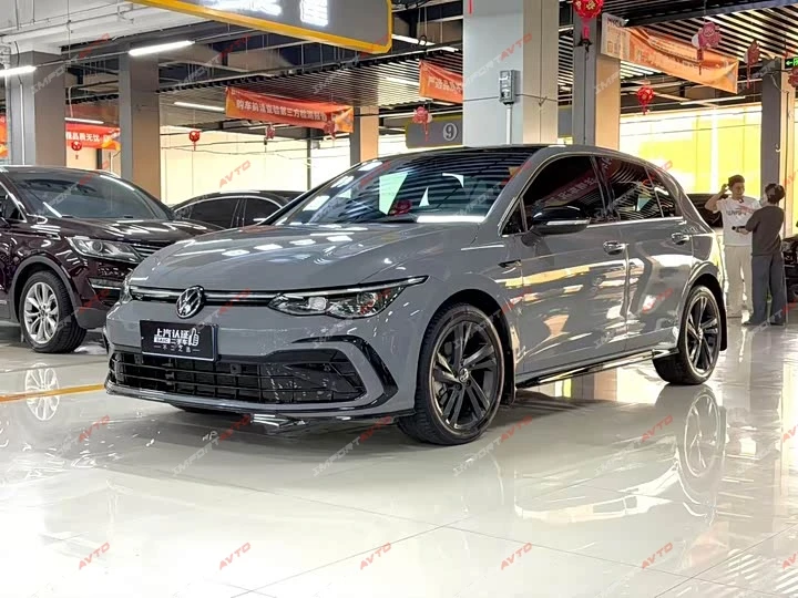 В продаже Volkswagen Golf R-line 1.4 AMT, 2023