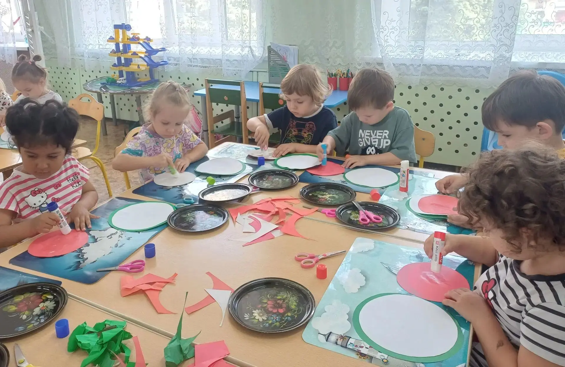 Дошкольное отделение : детский сад 🏡 "Сказка"