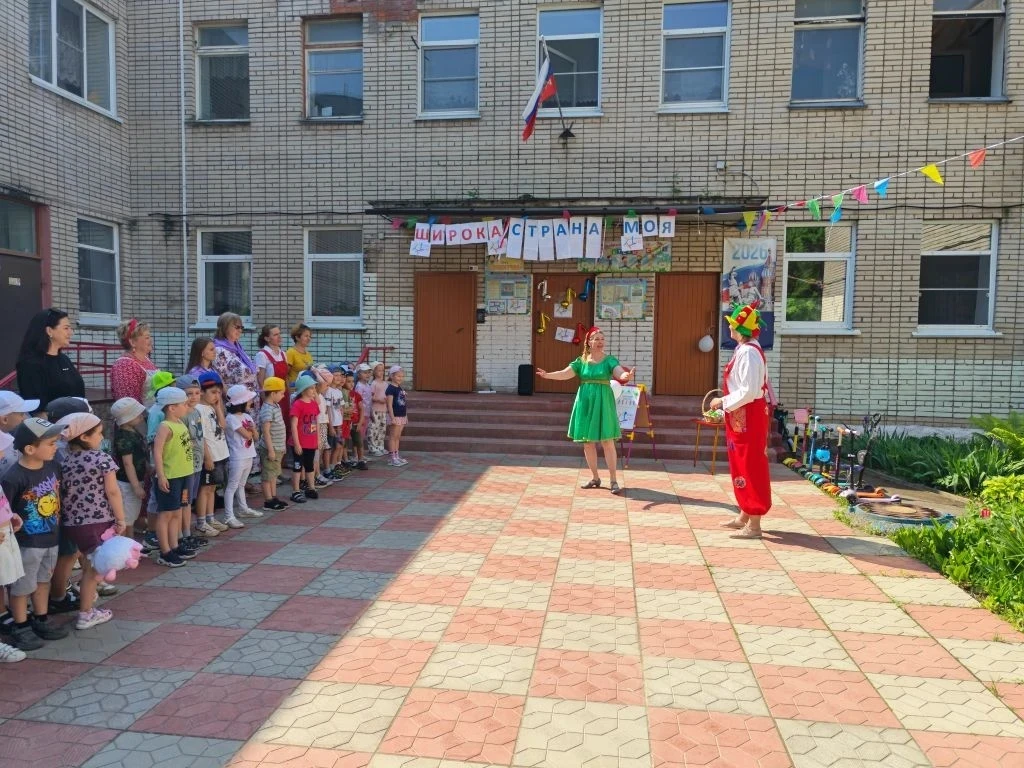С 22 мая по всей стране дети и педагоги играют в захватывающие 🎉 Игры 4Д «Широка стран...