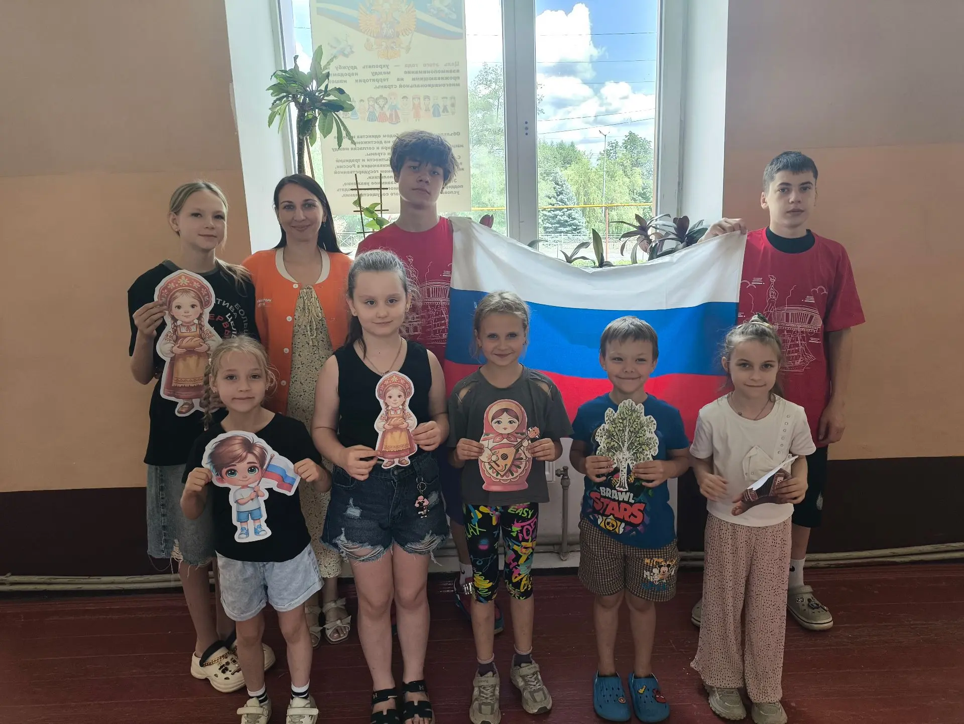 Акция "Окна России" 
В Брянковской специализированной школе  №1 к Дню России, который отмечается 12 