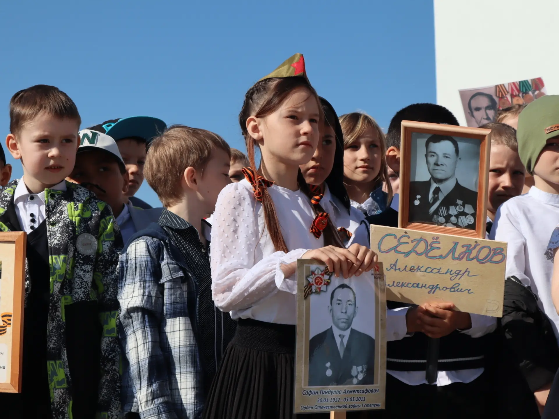 Память, которая объединяет поколения 🇷🇺  В преддверии Дня Победы в образовательных организациях, учр