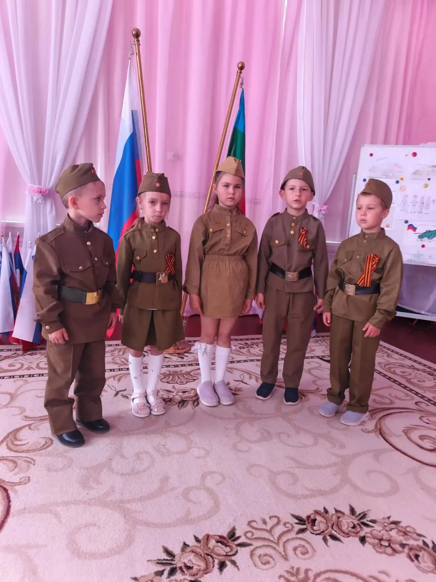 Сегодня , в преддверии Дня памяти скорби  в соответствии с планом в нашем саду прошёл поэтический ча