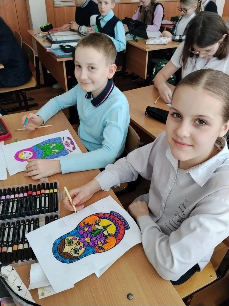 🪆«Матрешка в круге Масленицы: ребята осваивают секреты народного промысла Подмосковья»       В рамка