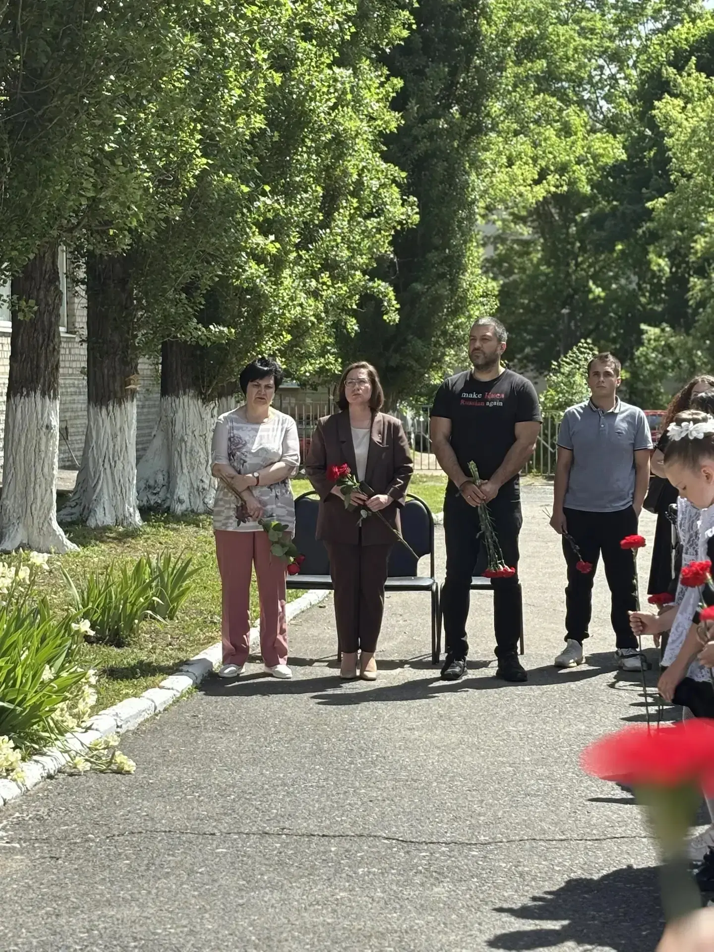 В школе № 39 состоялось открытие мемориальной доски в память о погибшем выпускнике   На здании школы