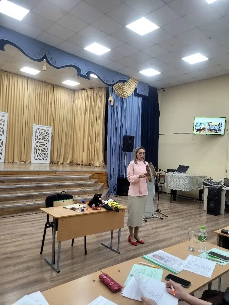 🌿Бүген гимназиябез укытучысы Алисә Хәбир кызы Әгъзамова район мастер-класслар фестивалендә катнашты🤗