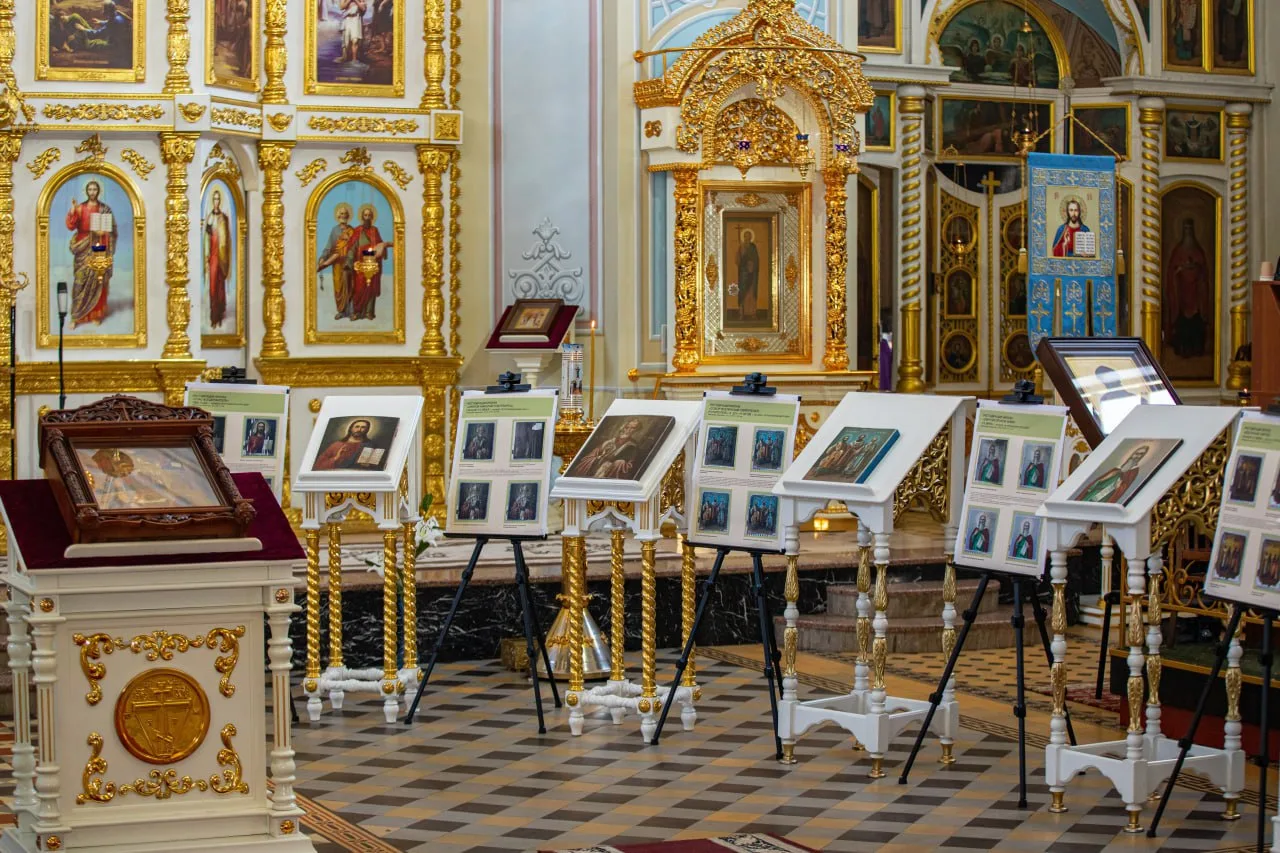 Шесть отреставрированных старинных икон вернулись на Луганскую землю. Они были восстановлены талантл