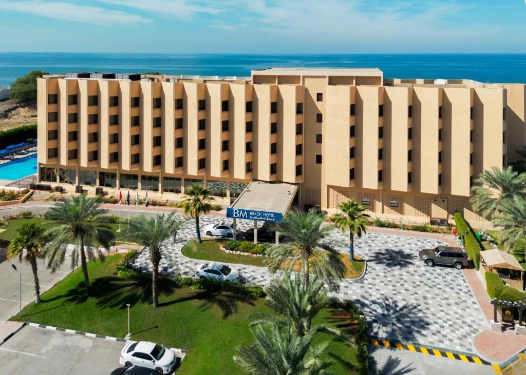 🏠 **Bm beach hotel 4⭐️**
✈️ ОАЭ, Рас-эль-Хайма, из Екатеринбурга
📅 24 июня 13 ночей
🏷 148 925 руб