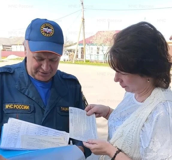 🧯Пожарные проводят инструктажи с населением   Для предотвращения пожаров и повышения уровня противоп