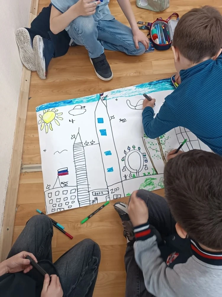 🎨 Неделя психологии: строим «Город мечты и радости»!  🎡Неделя психологии в самом разгаре, и наши вто