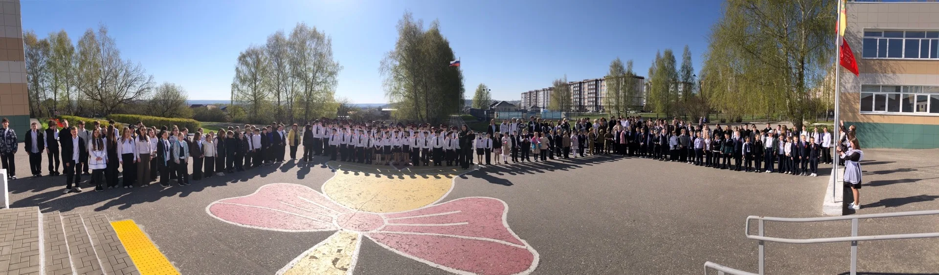 Школа с. Засечное: Подъём Государственного Флага РФ Сегодня, 4 мая 2026 года, в школе с. Засечное пр