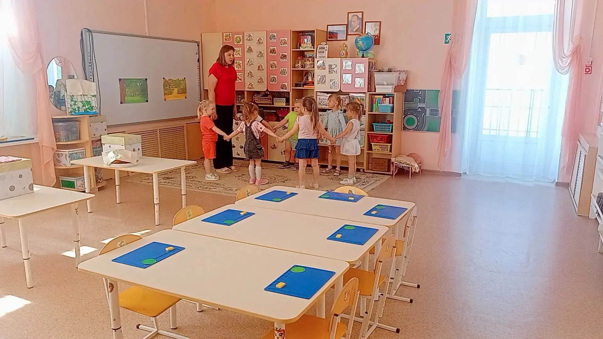 Сегодня, 19 мая в младшей группе прошло итоговое интегрированное занятие на тему: "Новы...