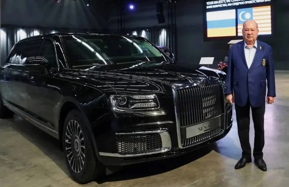 Настоящая статусная покупка 👑🚙

Пока одни заказывают игрушечные кортежи, другие берут настоящие. С