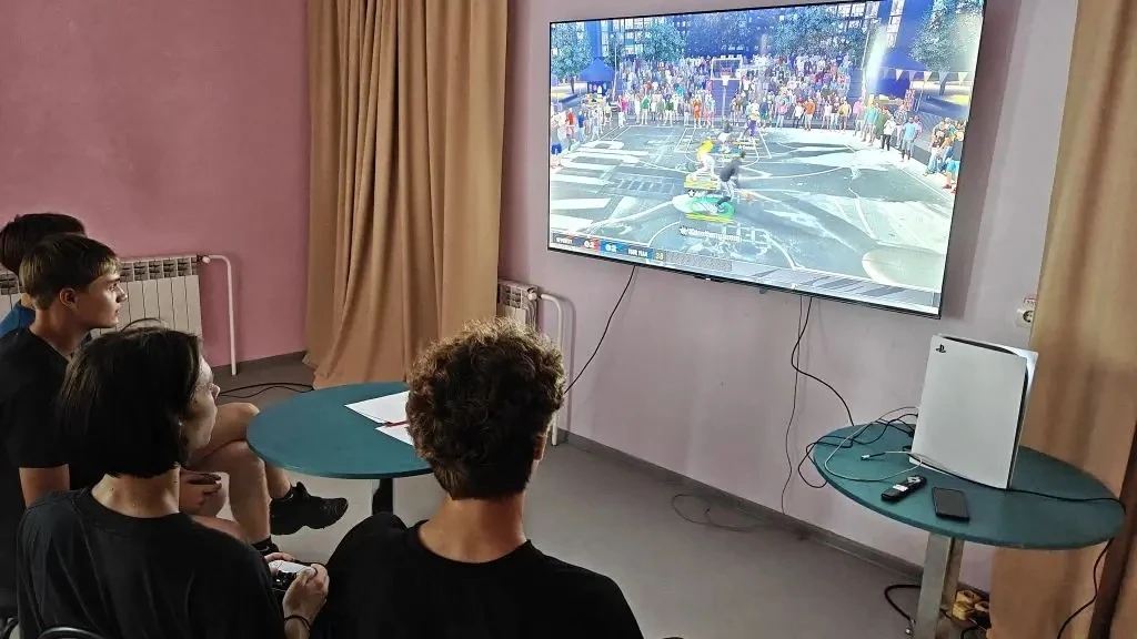 🎮Фитжитал 🏀
10 июня в д/к Восток и с/к Юность совместно с руководством учреждения культуры прошел 