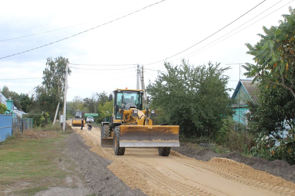 В Комаричах стартовали масштабные дорожные работы