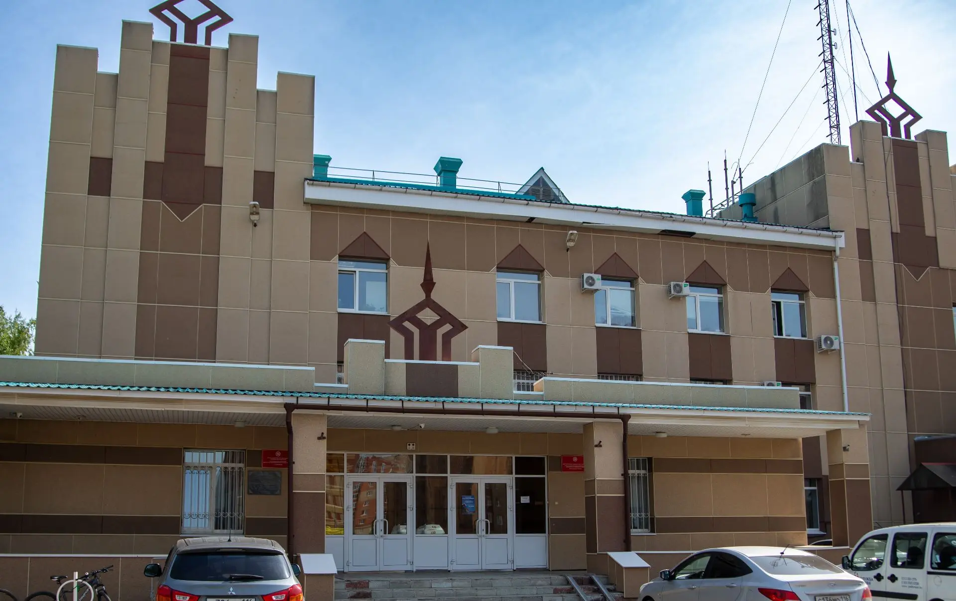 Живёте не в Казани? 
В Татарстане есть филиалы Республиканского центра крови:
📍 Альметьевск — ул. Л
