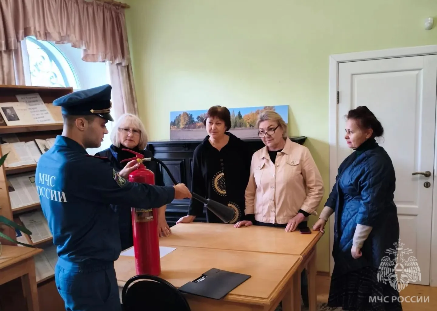 🚨Сотрудники МЧС России провели инструктаж по пожарной безопасности в музее