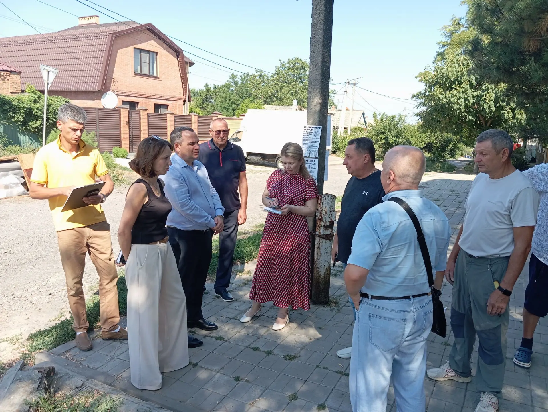 Иван Головнев провёл объезд города по обращениям азовчан