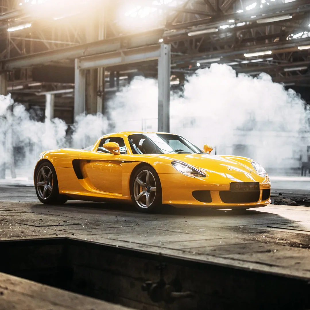 1 из всего 89 экземпляров культового суперкара "Porsche Carrera GT" выпущенных в лимити...