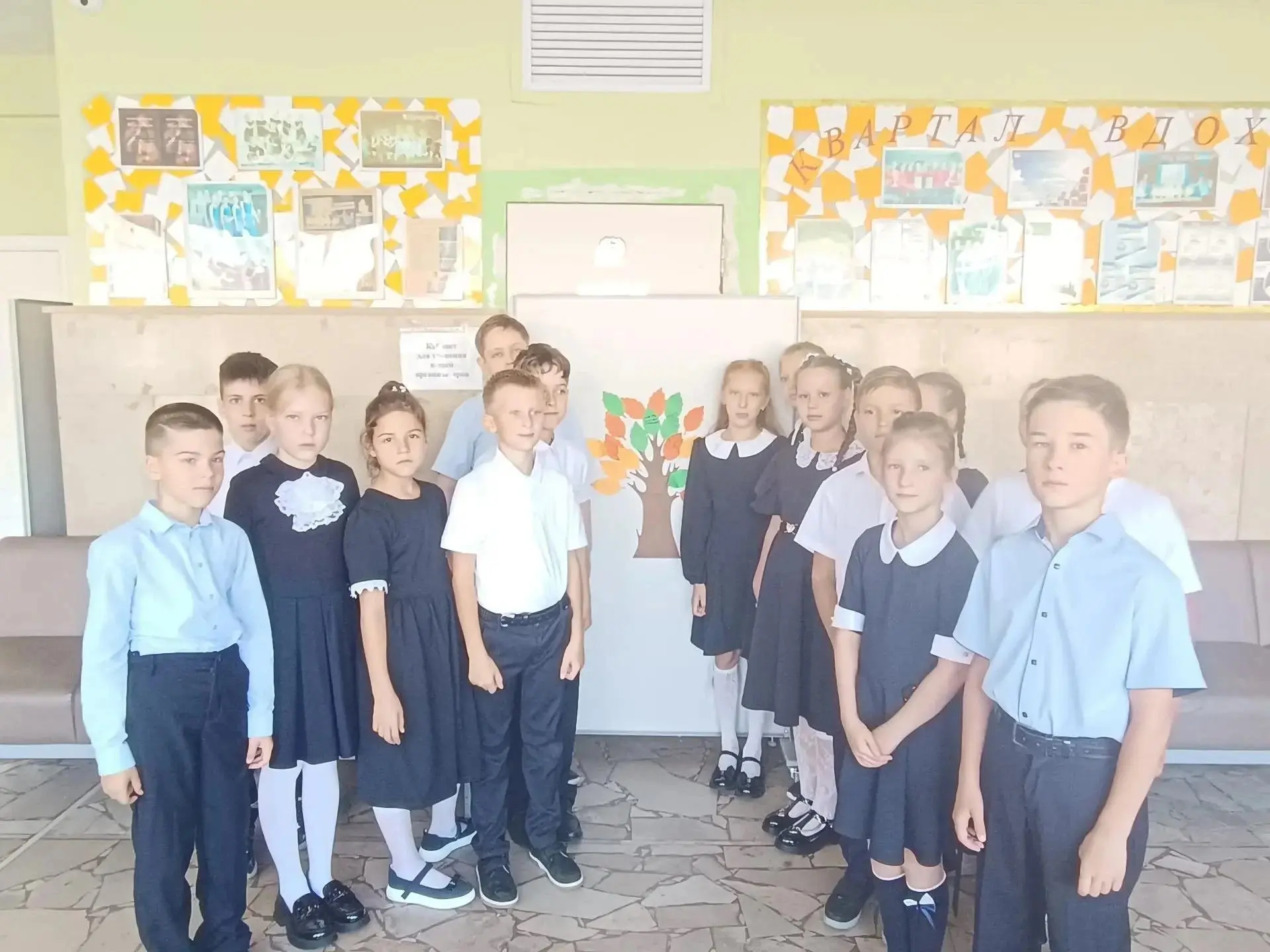 В начальных классах МАОУ Гимназия №2 г. Балаково 3 сентября прошли тематические меропри...