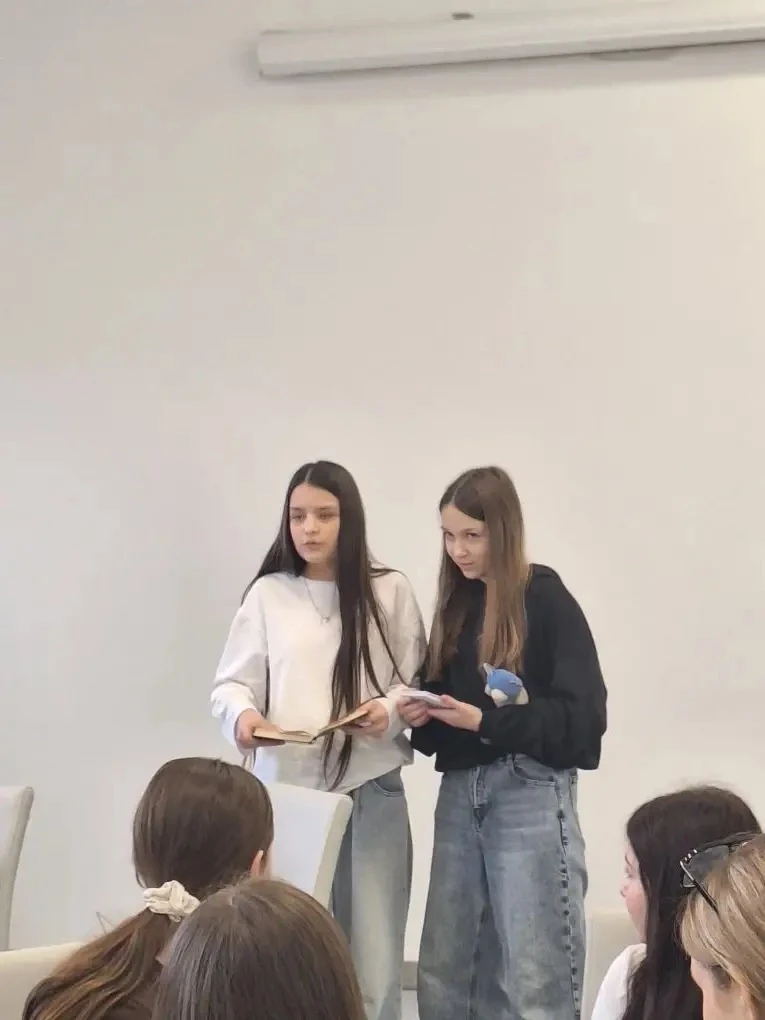 📚19 апреля команда учеников нашей гимназии приняли участие в маштабном проекте  Фонда «Живая классик