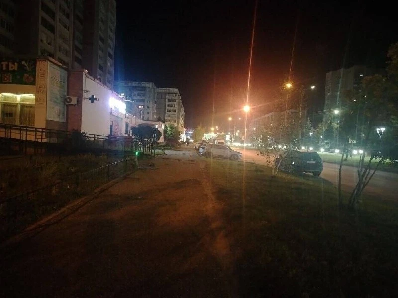В Йошкар-Оле на бульваре Чавайна водитель электросамоката сбил 12-летнего мальчика. Инц...