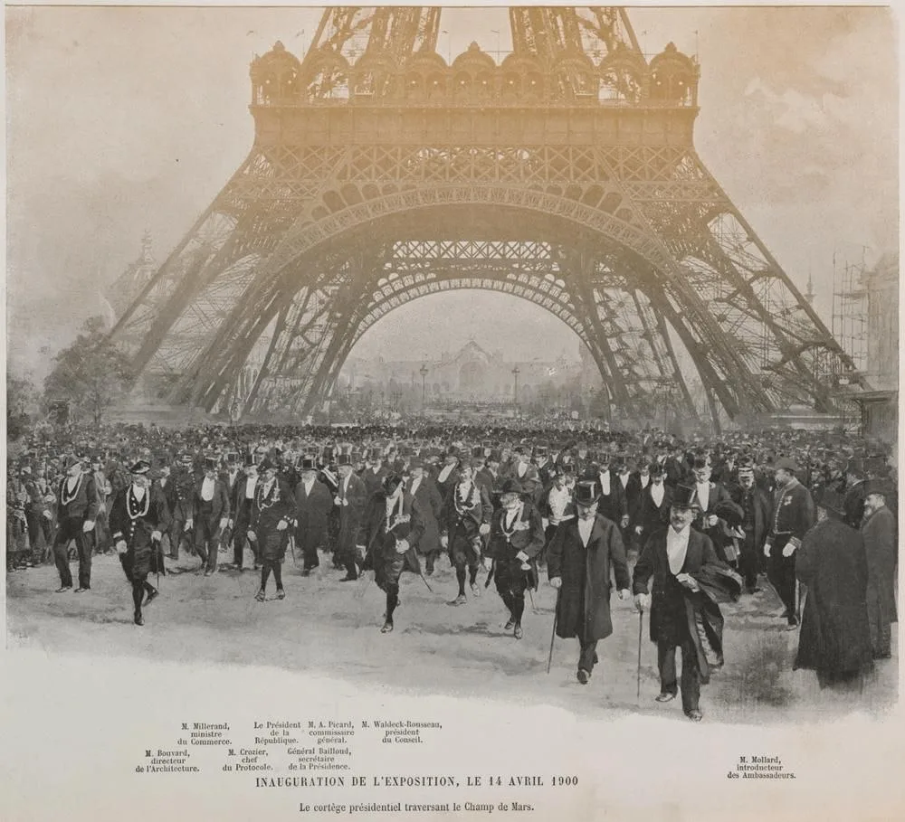 Всемирная выставка в Париже, 1900 год — более 50 миллионов посетителей впервые увидели электричество