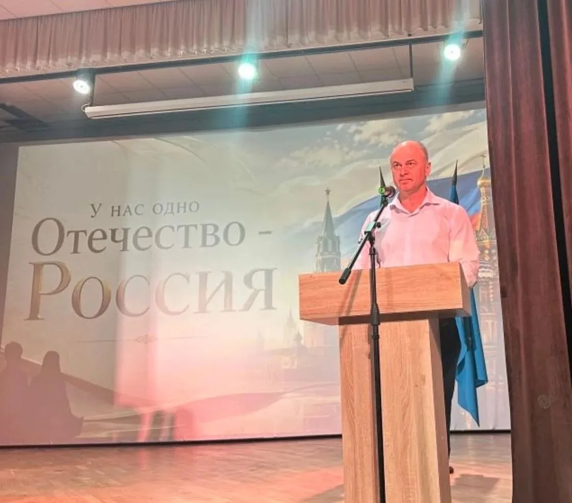 В преддверии Дня России в РМЦНК состоялся концерт «У нас одно отечество — Россия»! 🇷🇺

Этот тёплый