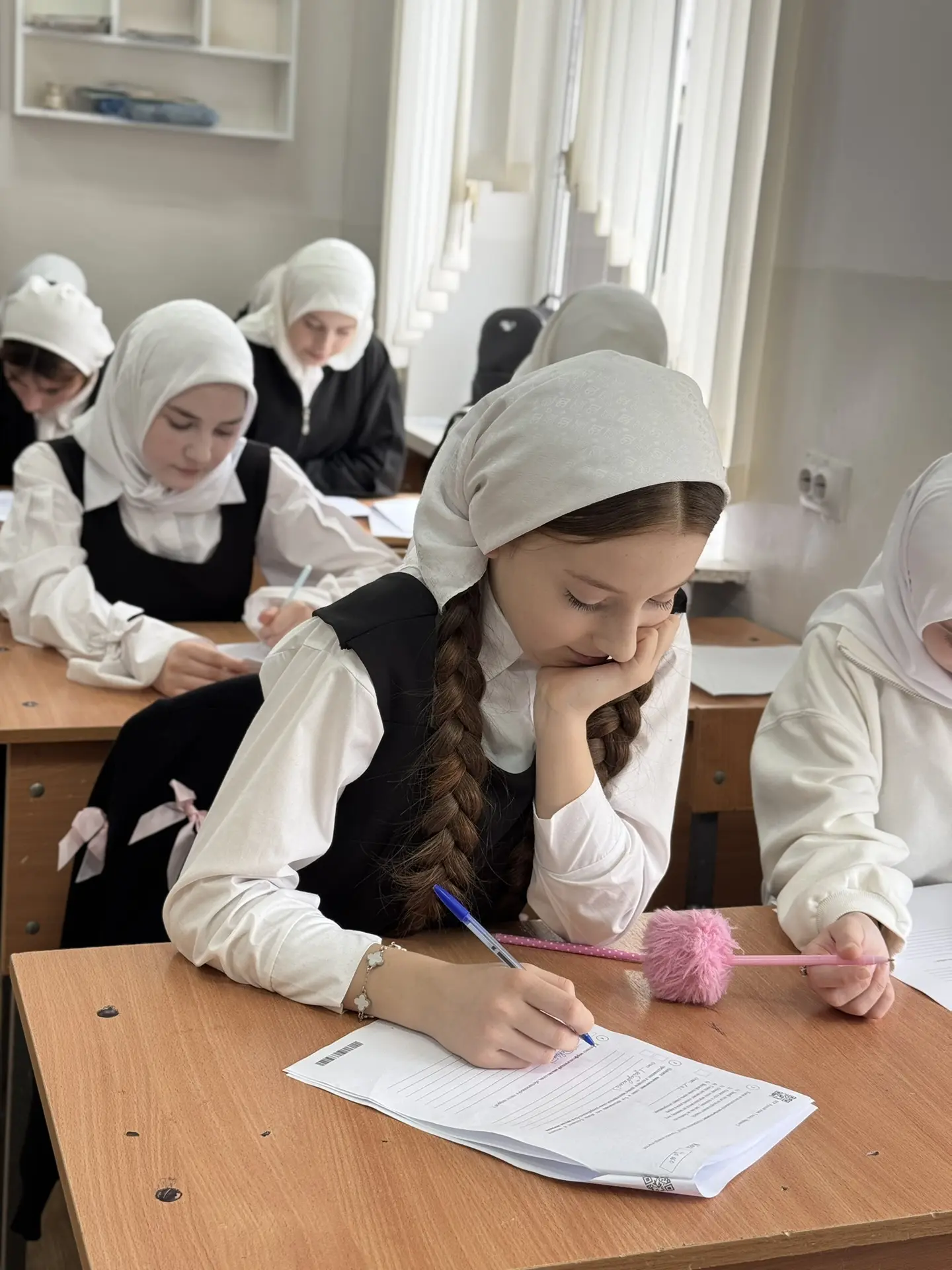 Сегодня в нашей школе состоялся важный этап в учебном процессе - Всероссийская провероч...