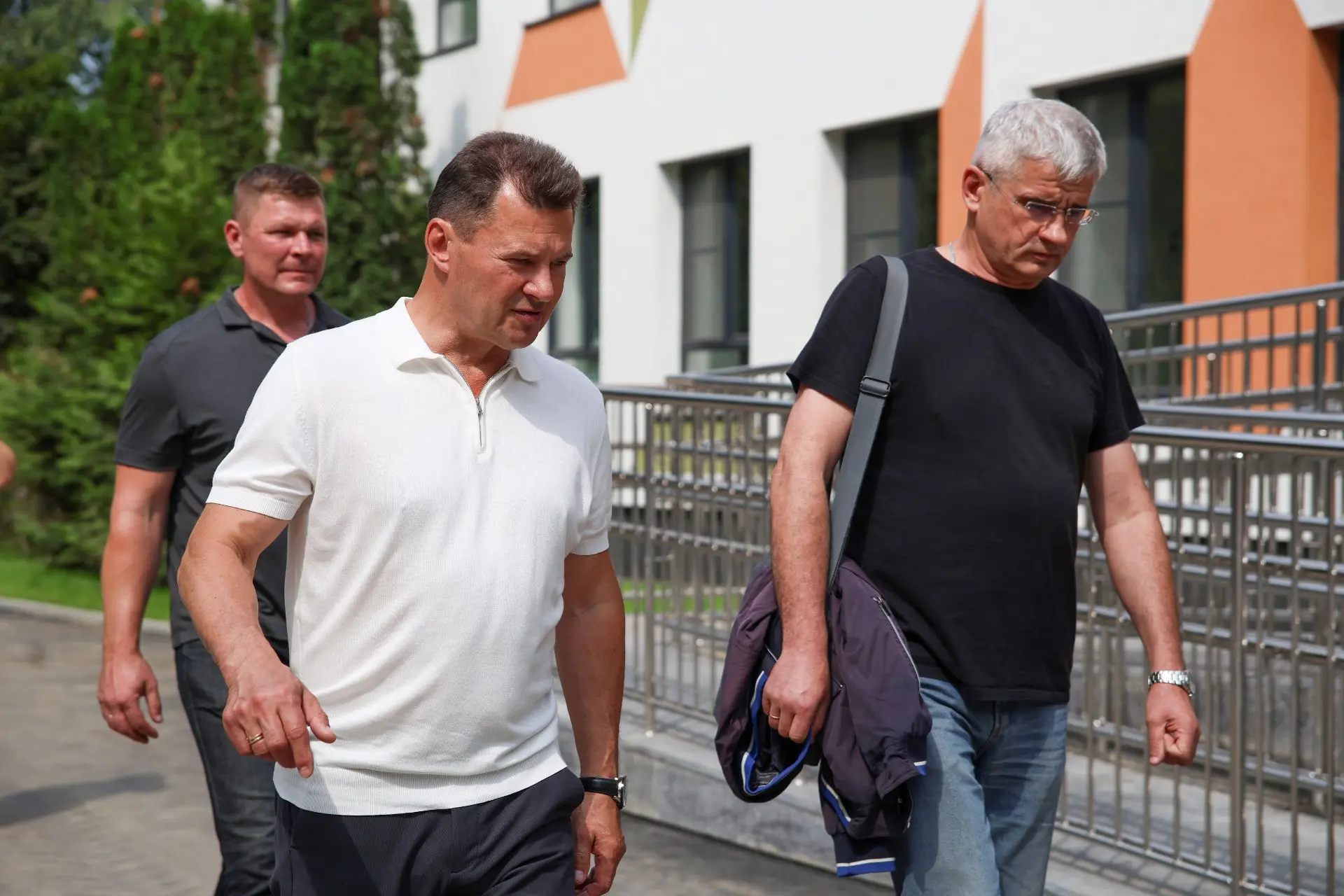 Перед началом учебного года посетил школу № 556 на Днепропетровской улице – во время рабочей поездки