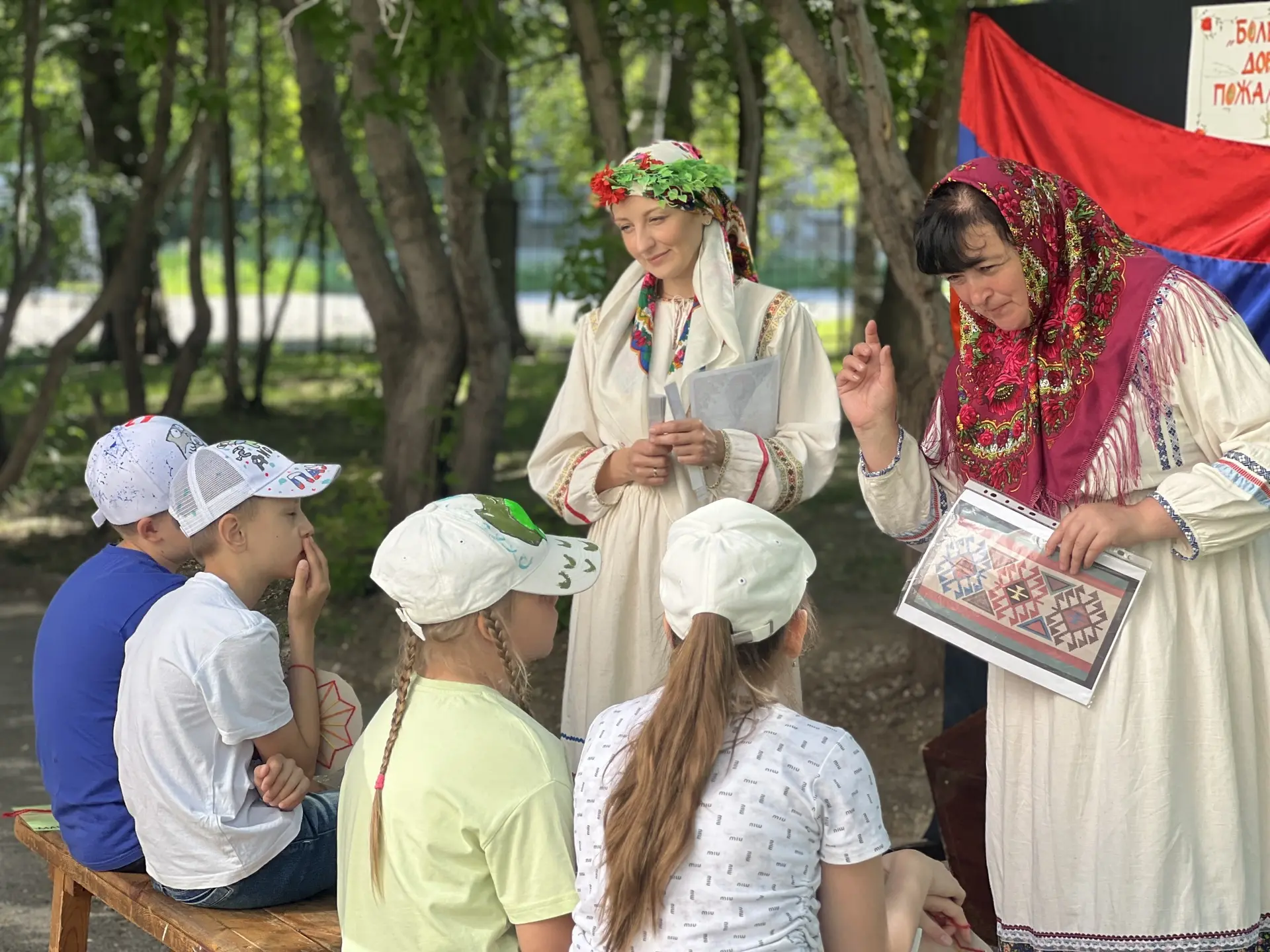 В «Берегине» дети познакомились с культурным наследием народов страны 
 
На базе детской школы искус