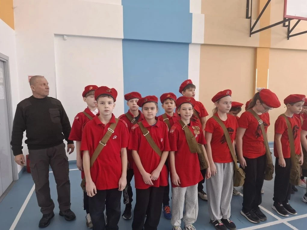 🤾‍♂️🇷🇺🏆 "ВыZов" - это по нашему!  За окном мороз, только нашим юным героям Юнармейцам он не страшен!