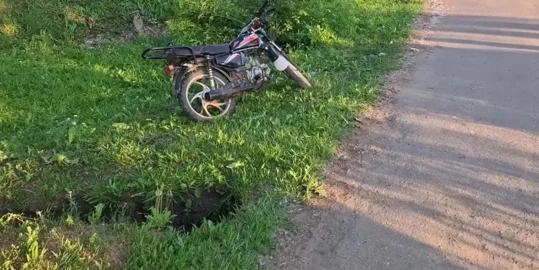 😱😱😱 В Галиче в ДТП с мопедом пострадала 10-летняя девочка 

Виновник аварии — тоже несовершенноле
