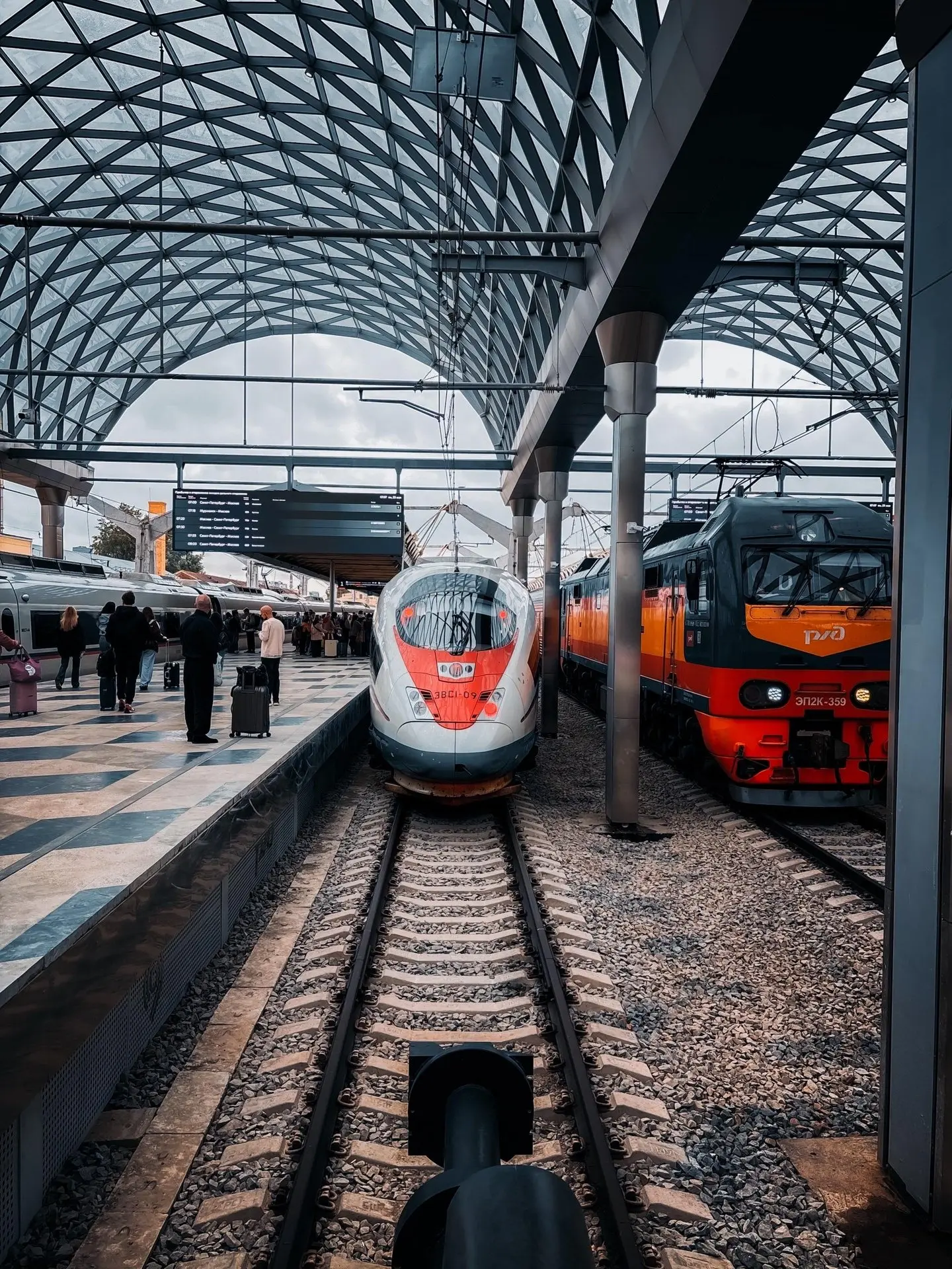 Обновлённый Ленинградский вокзал 🚉