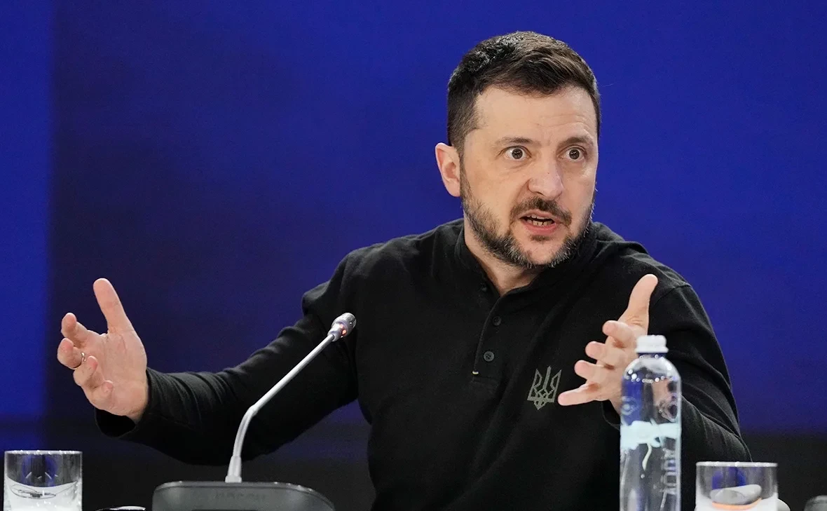 Зеленский: Заслушал доклад руководителя СБУ Поклада о подготовке наших активных ответны...