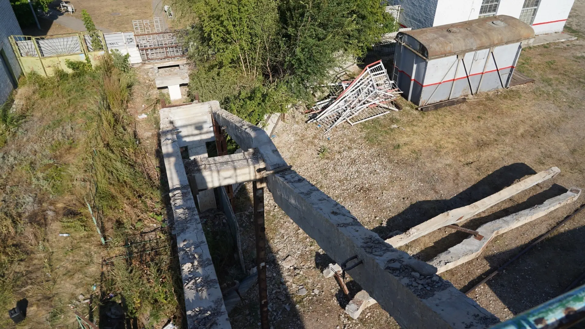 Ремонт путепровода во Фролово: работы начались, проход по мосту строго запрещён!