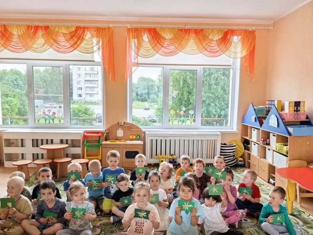 В группе «Солнышко» прошло патриотическое занятие «Наша Россия» 🇷🇺