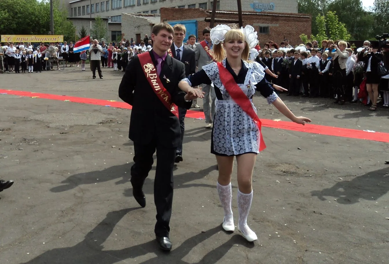 Вспомнил, каким был мой последний звонок в школе🔔