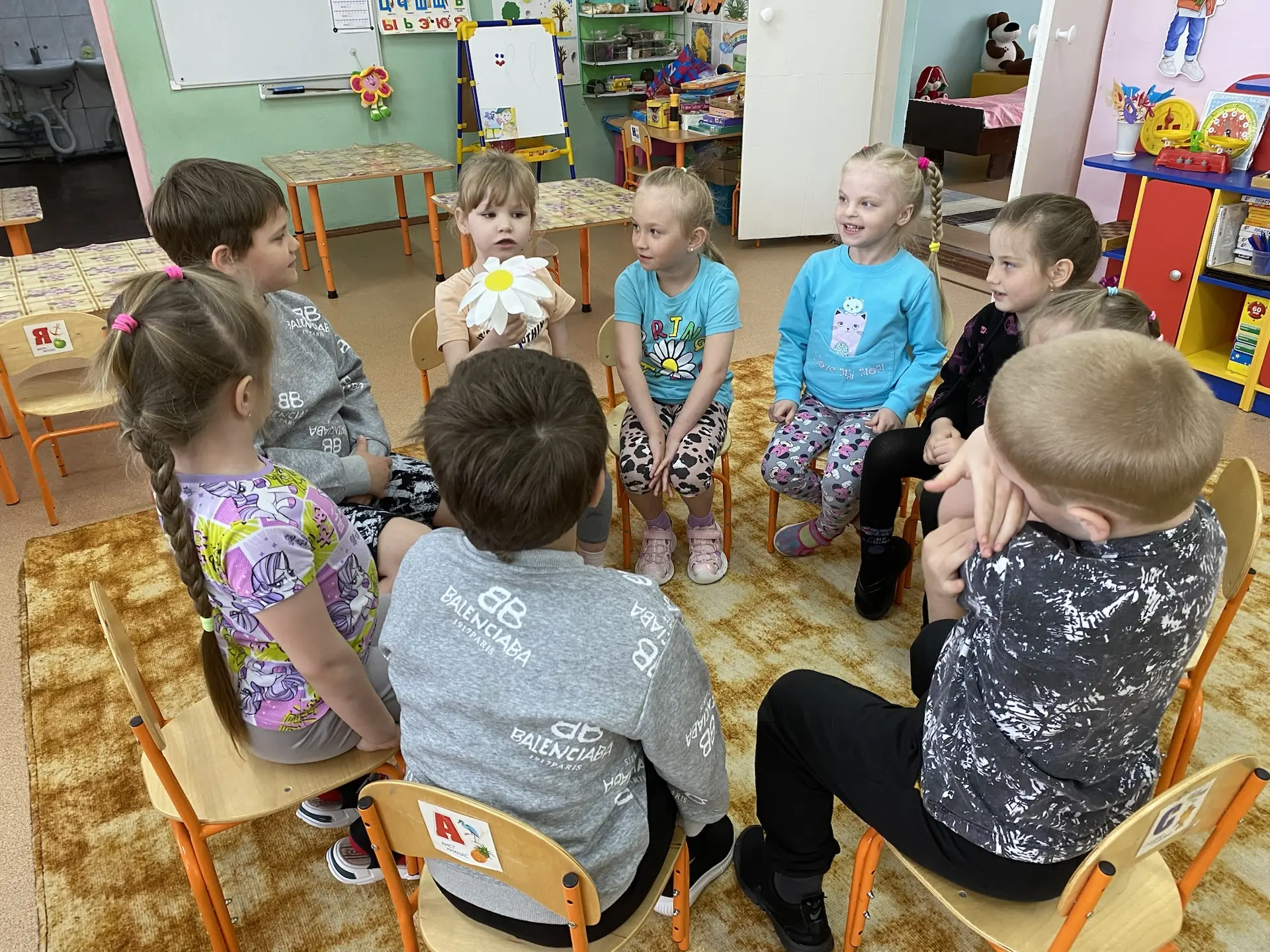 💥 15 Мая отмечается один из самых душевных и теплых праздников - Международный день се...