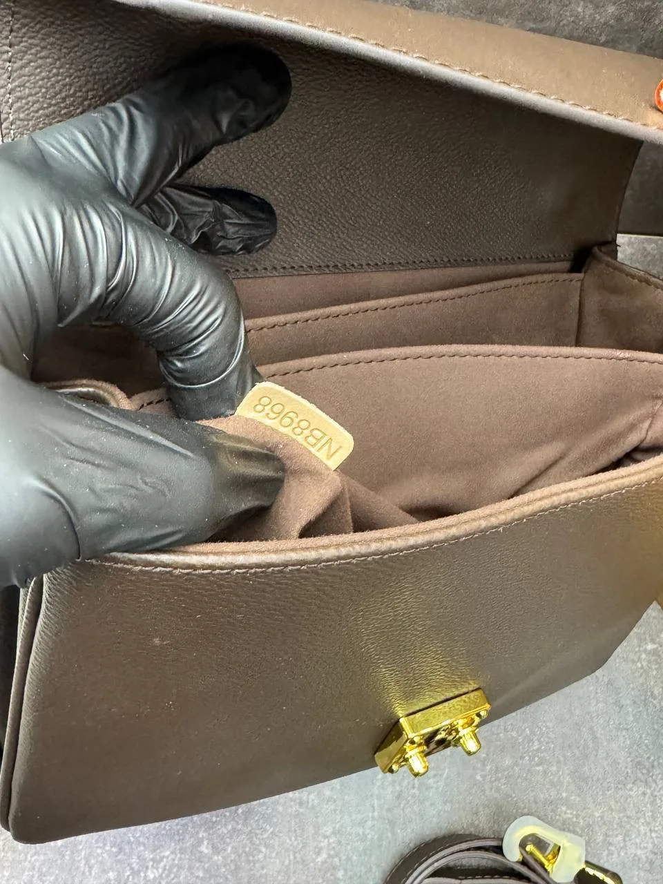 LV