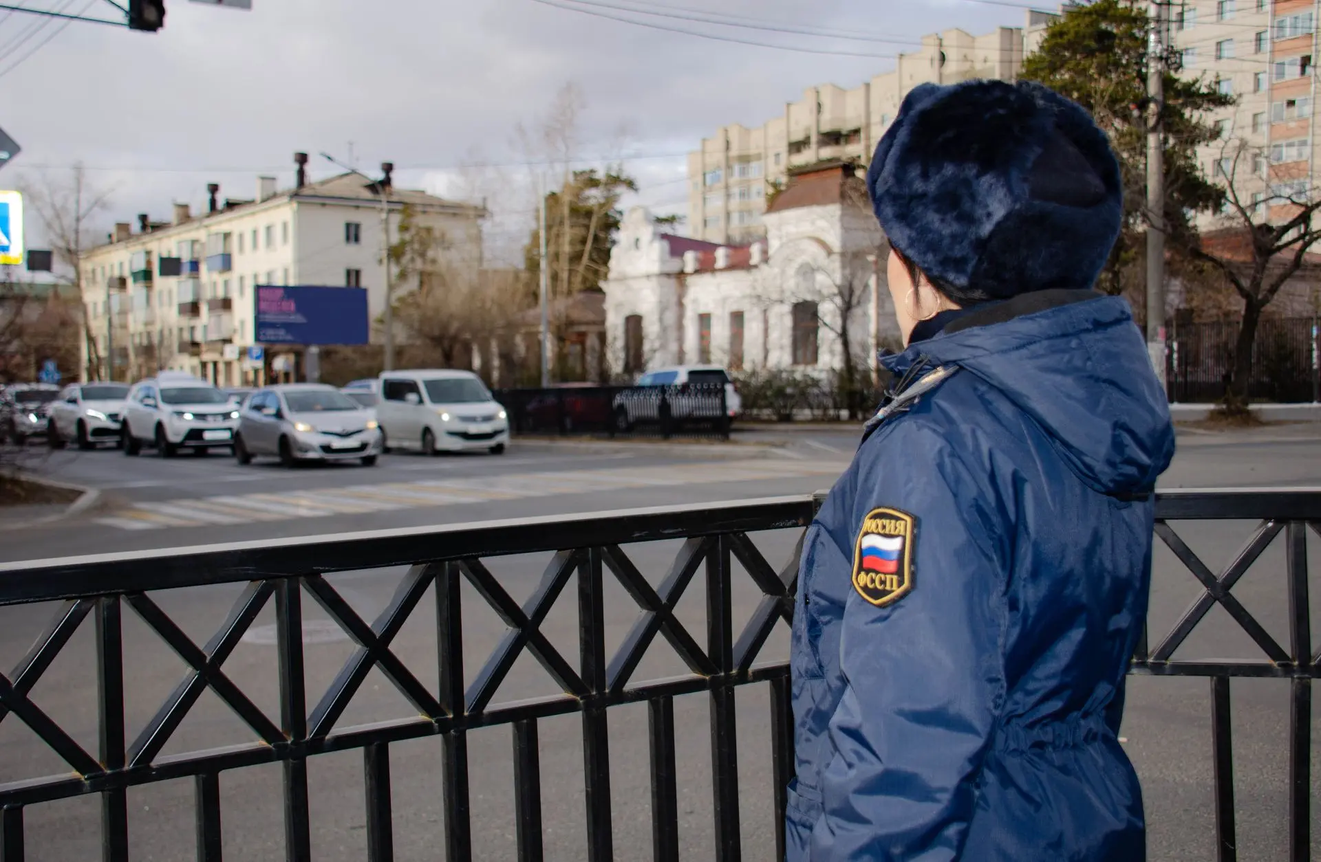 Судебные приставы после преследования задержали должника-таксиста в Чите  Сотрудники УФССП России по