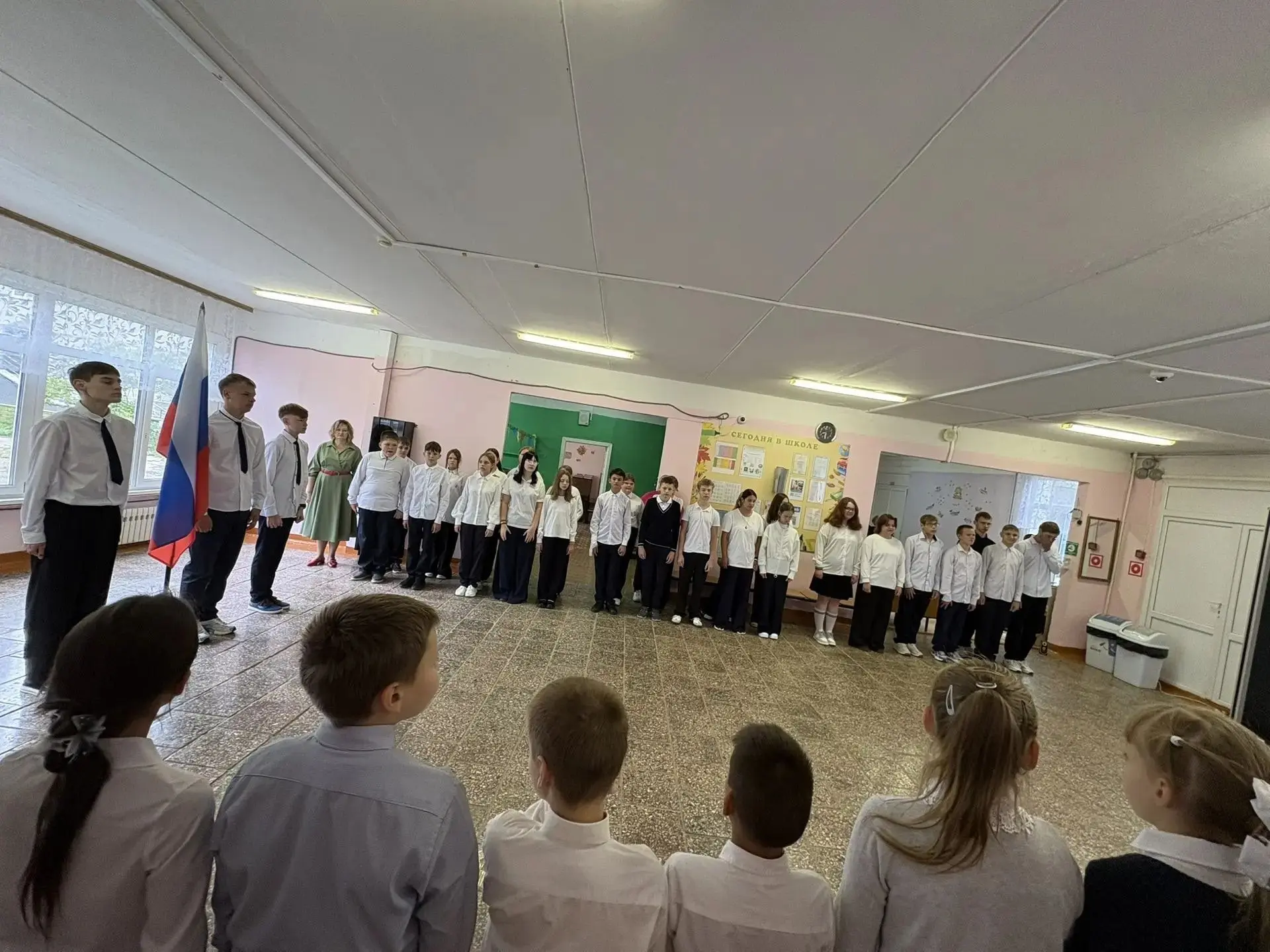 🗓️ В понедельник, 7 сентября, в нашей школе прошли внеурочные занятия из цикла «Разгов...