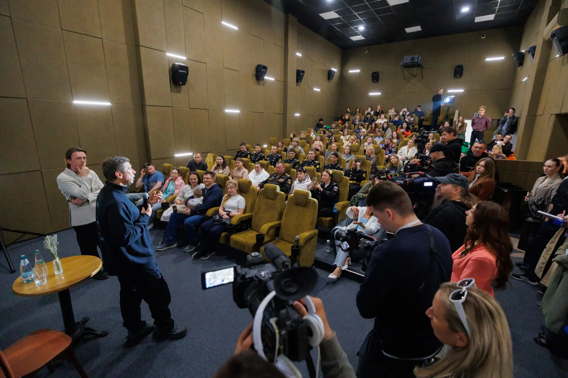 Встреча с Андреем Мерзликиным, российским актёром театра, кино, телевидения, озвучивания и дубляжа, 