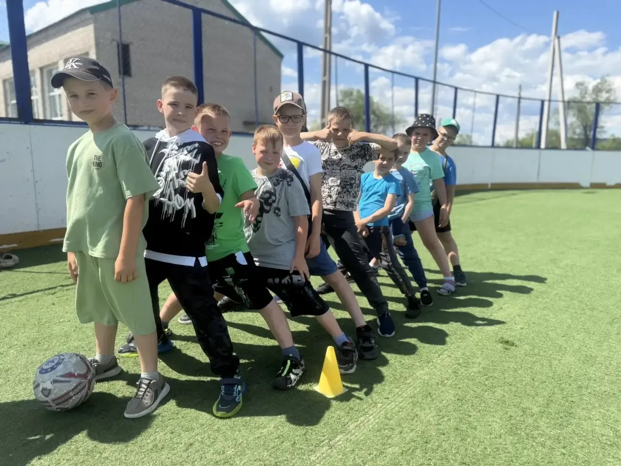 День футбола — день побед и эмоций! ⚽

Сегодня в лагере прошёл не обычный матч, а настоящий футбольн