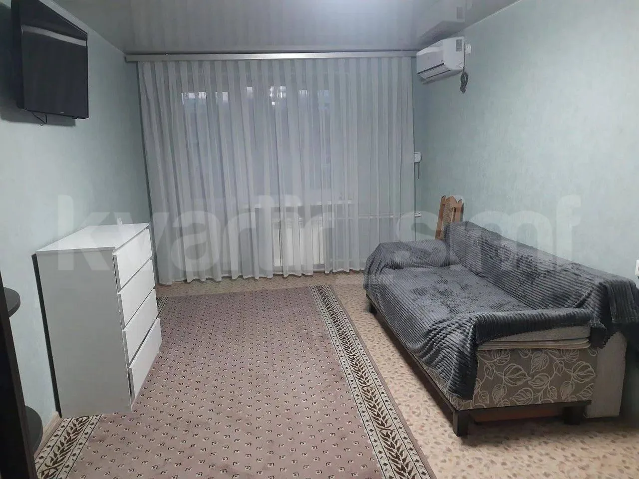 1 комнатная квартира улица Ростовская. 

🏡 Квартира полностью оборудована:
✔ Мягкий уголок:
- Диван