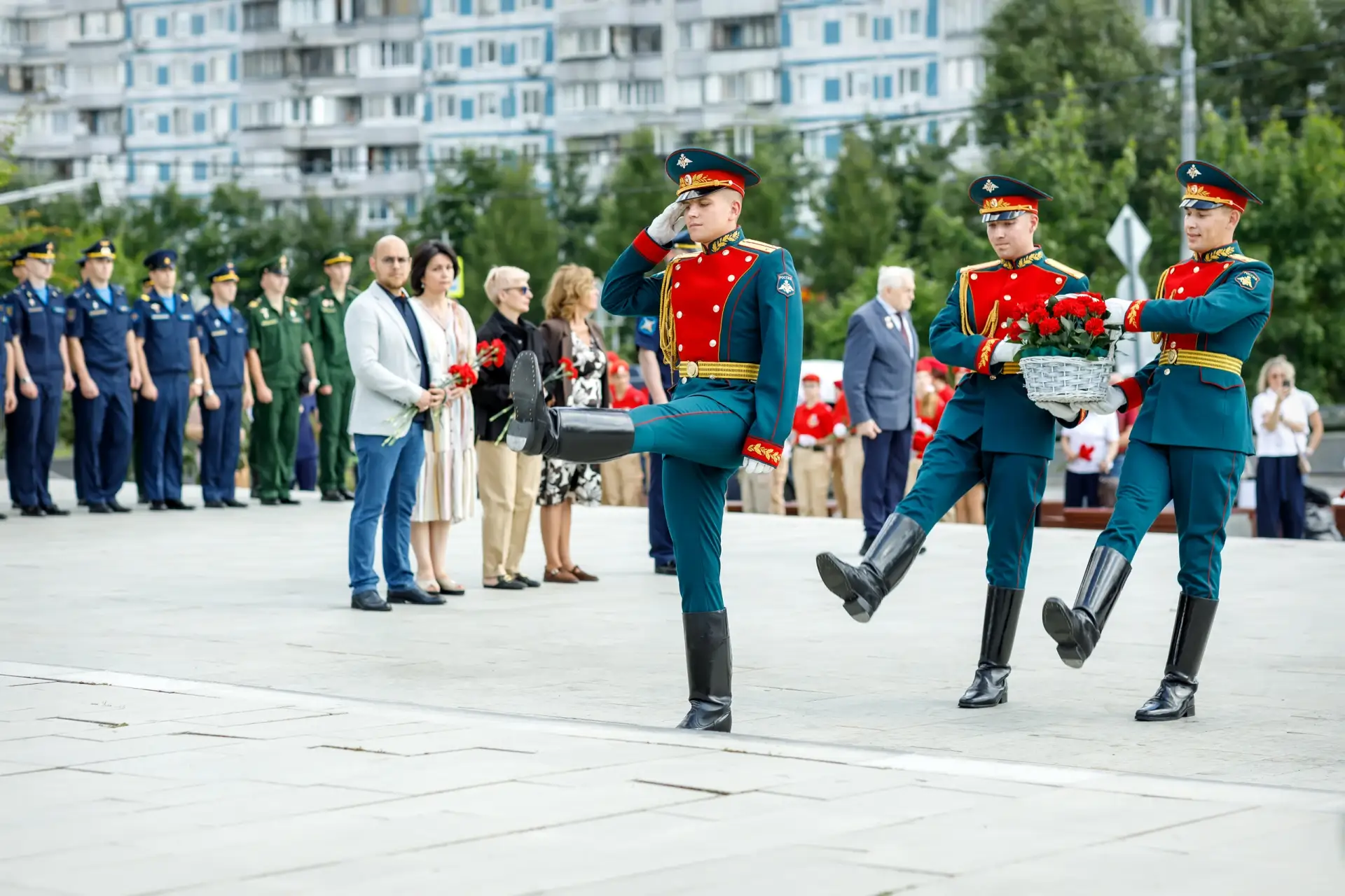 Изображение 5 к публикации «Подслушано Новопеределкино | Солнцево-парк | Москва | Метро Пыхтино | Солнцево | Говорово | Озёрная | Переделкино | Мичуринский проспект | Раменки | Минская | Кутузовская | Работа | Вакансии»