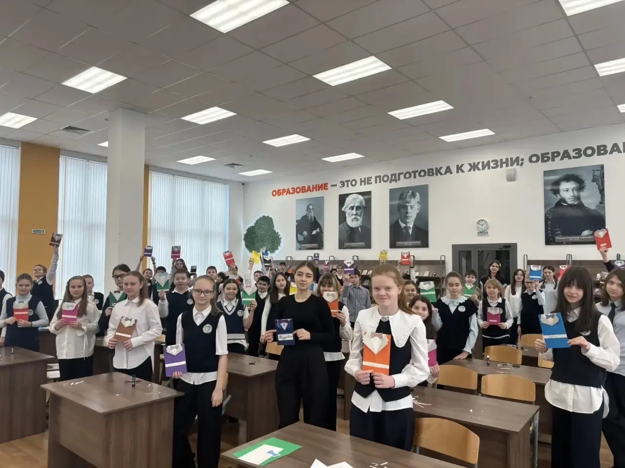 🇷🇺 В преддверии Дня защитника Отечества в нашей школе царила особенная атмосфера!  Наши обучающиеся 