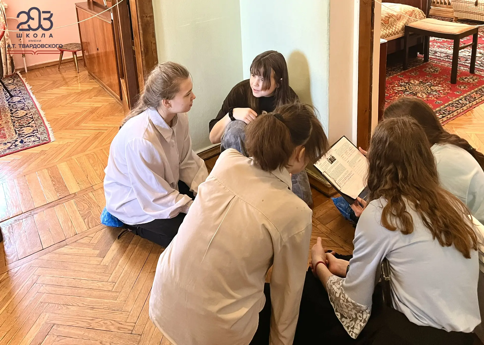 🏛️ ДЕНЬ В МУЗЕЕ  🌕🪐 В середине марта ученики 7-х «Б» и «В» классов побывали в Мемориальном доме-музе