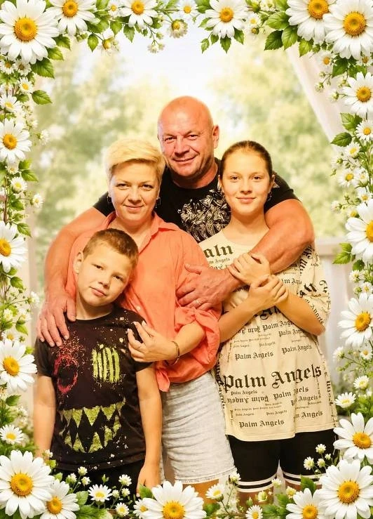 Моя семья👫 – моя опора❤️! 

 В День семьи👫, любви ❤️и верности 👩‍❤️‍💋‍👨активисты Движения Первы