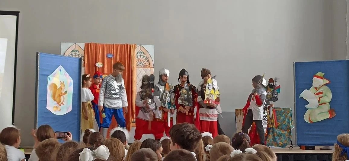 🌟«Сказка о царе Салтане» на школьной сцене: настоящее волшебство! Наш школьный театр представил спек