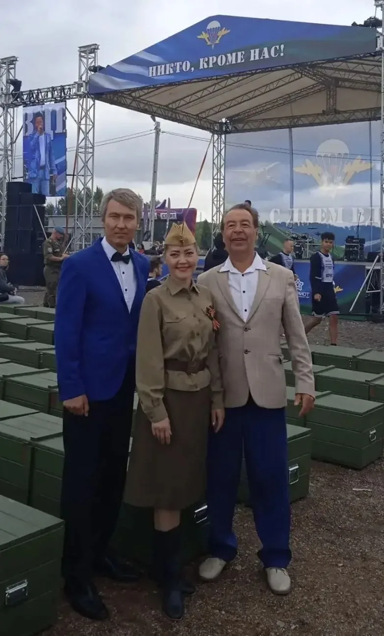 2 августа парк "Патриот" наполнился синим цветом беретов и тельняшек, здесь  прошел пра...